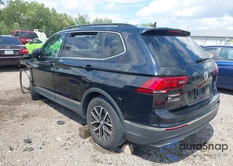 2021 Volkswagen Tiguan 2.0T Se/2.0T Se R-Line Black/2.0T Sel из США, поврежденный, VIN 3VV3B7AX8MM045106